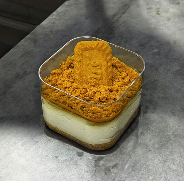 Lotus cheesecake